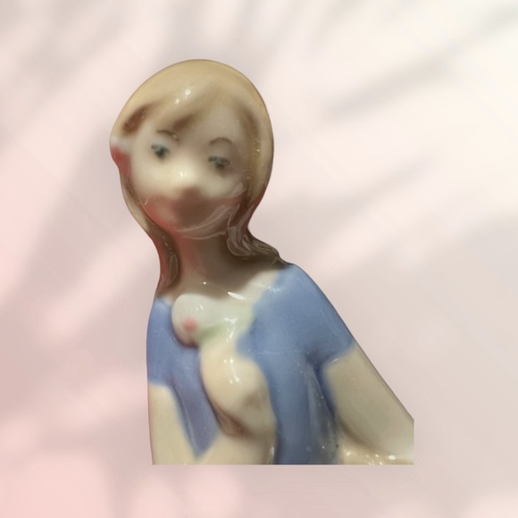 Rex Valencia Figurine - Picture 5 of 5